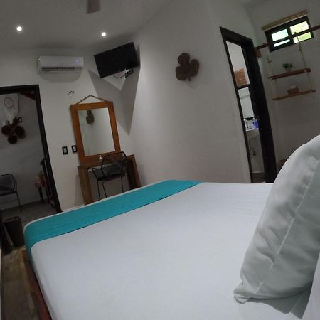 Hotel Y Beach Club Casa Mia Xulha -Bacalar Xul-Ha Kültér fotó