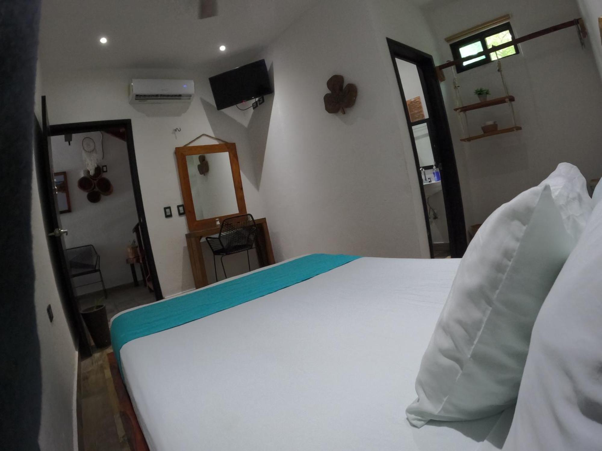 Hotel Y Beach Club Casa Mia Xulha -Bacalar Xul-Ha Kültér fotó