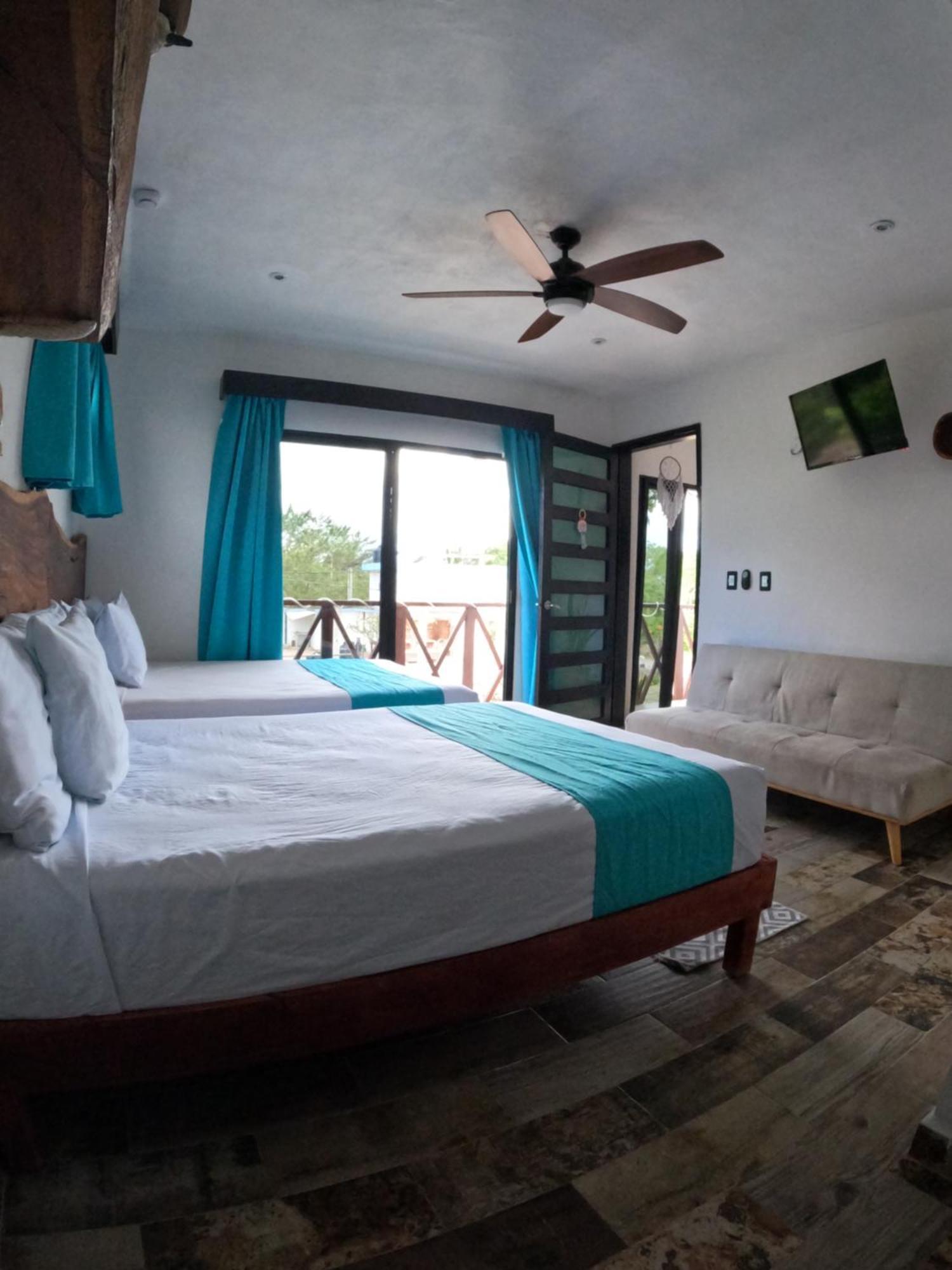 Hotel Y Beach Club Casa Mia Xulha -Bacalar Xul-Ha Kültér fotó